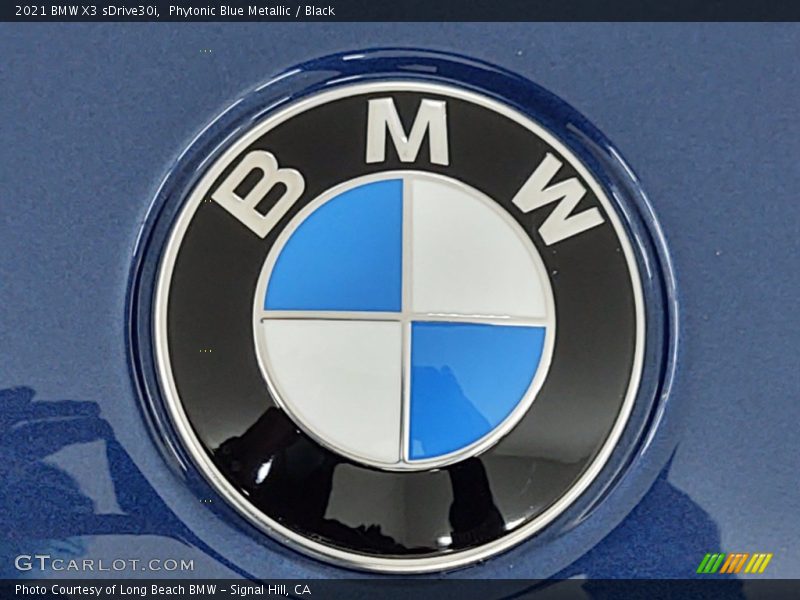 Phytonic Blue Metallic / Black 2021 BMW X3 sDrive30i
