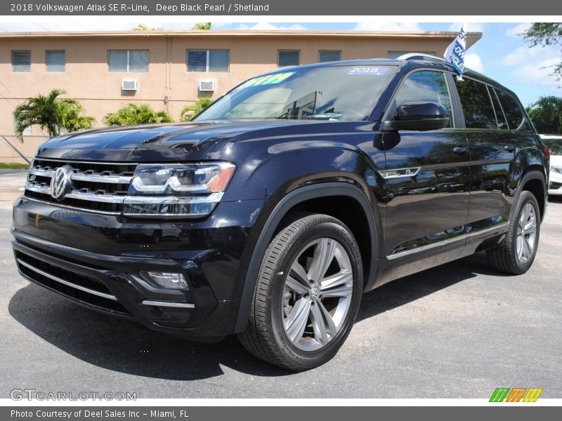  2018 Atlas SE R-Line Deep Black Pearl