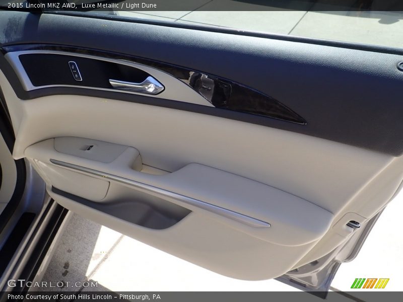 Door Panel of 2015 MKZ AWD