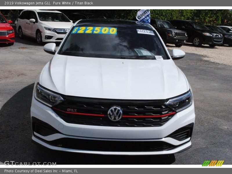 Pure White / Titan Black 2019 Volkswagen Jetta GLI