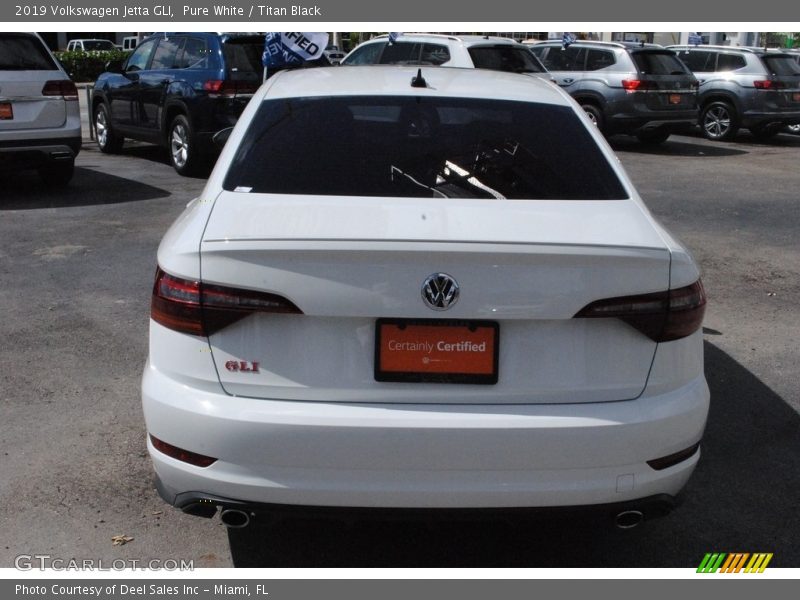 Pure White / Titan Black 2019 Volkswagen Jetta GLI