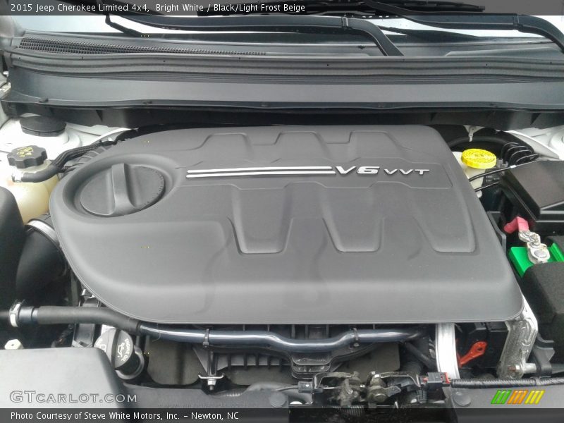 Bright White / Black/Light Frost Beige 2015 Jeep Cherokee Limited 4x4