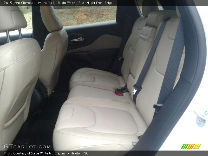 Bright White / Black/Light Frost Beige 2015 Jeep Cherokee Limited 4x4