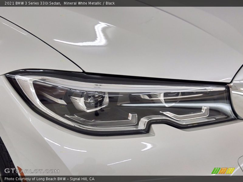 Mineral White Metallic / Black 2021 BMW 3 Series 330i Sedan