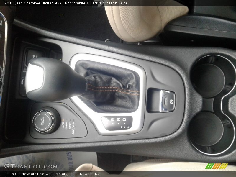 Bright White / Black/Light Frost Beige 2015 Jeep Cherokee Limited 4x4