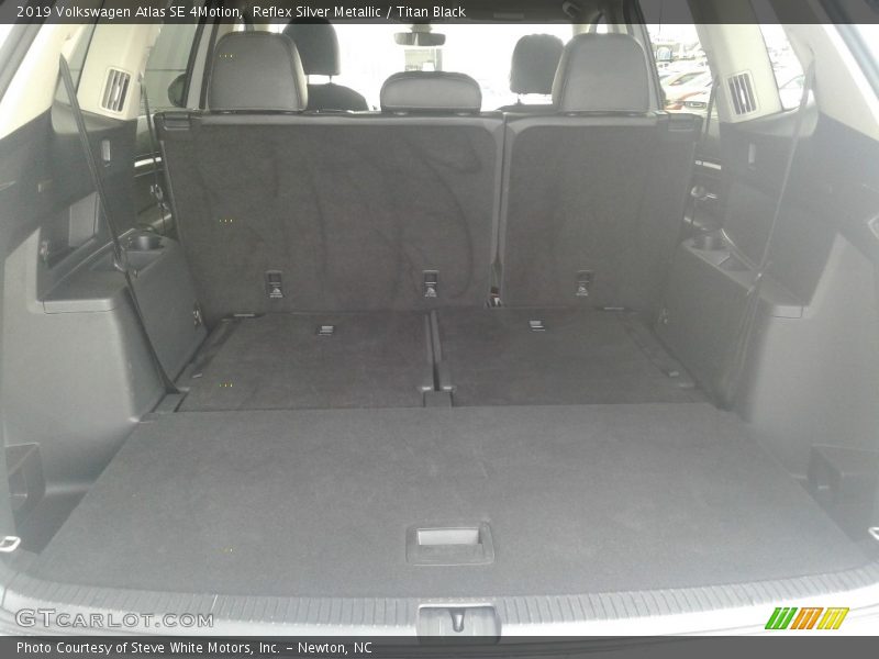 Reflex Silver Metallic / Titan Black 2019 Volkswagen Atlas SE 4Motion