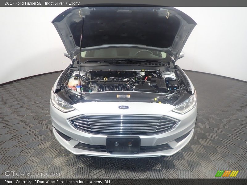 Ingot Silver / Ebony 2017 Ford Fusion SE