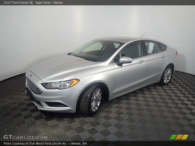 Ingot Silver / Ebony 2017 Ford Fusion SE