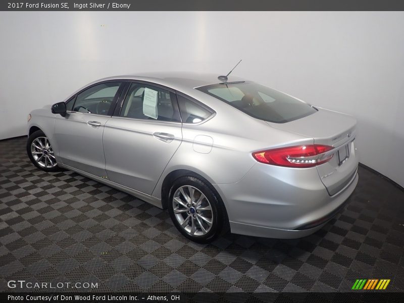 Ingot Silver / Ebony 2017 Ford Fusion SE