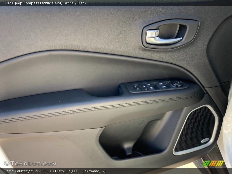 White / Black 2021 Jeep Compass Latitude 4x4