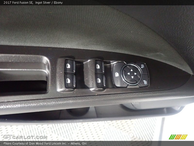 Ingot Silver / Ebony 2017 Ford Fusion SE