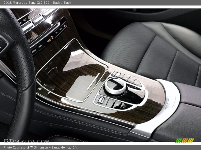 Black / Black 2018 Mercedes-Benz GLC 300