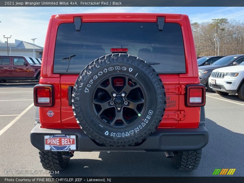 Firecracker Red / Black 2021 Jeep Wrangler Unlimited Willys 4x4