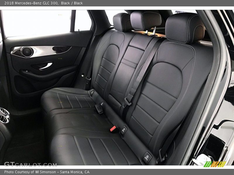 Black / Black 2018 Mercedes-Benz GLC 300