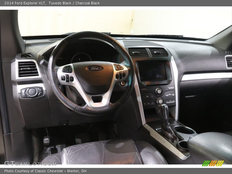 Tuxedo Black / Charcoal Black 2014 Ford Explorer XLT