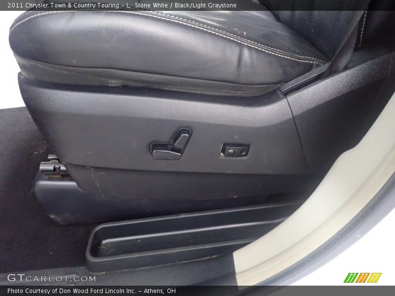 Stone White / Black/Light Graystone 2011 Chrysler Town & Country Touring - L