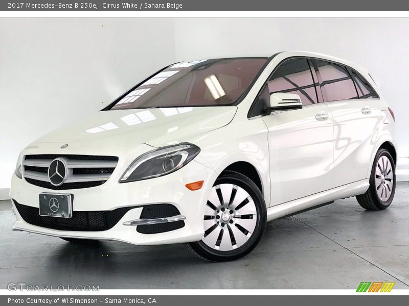 Cirrus White / Sahara Beige 2017 Mercedes-Benz B 250e