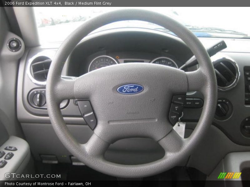 Black / Medium Flint Grey 2006 Ford Expedition XLT 4x4
