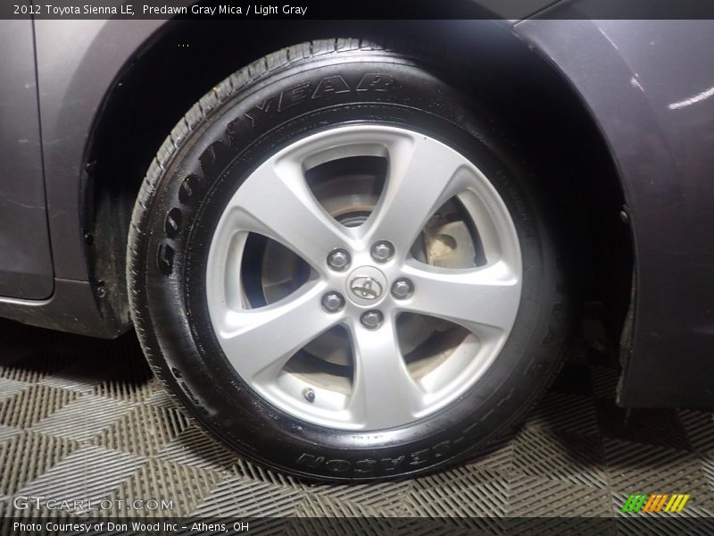 Predawn Gray Mica / Light Gray 2012 Toyota Sienna LE