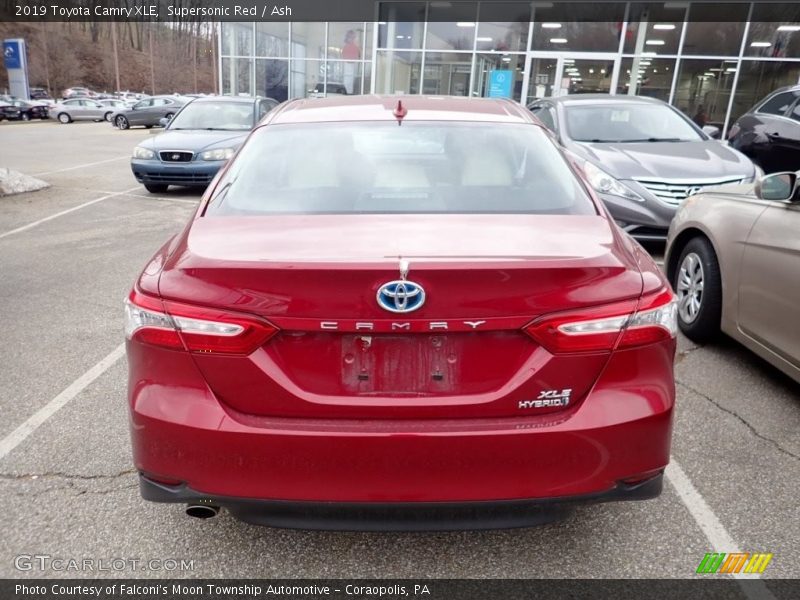 Supersonic Red / Ash 2019 Toyota Camry XLE