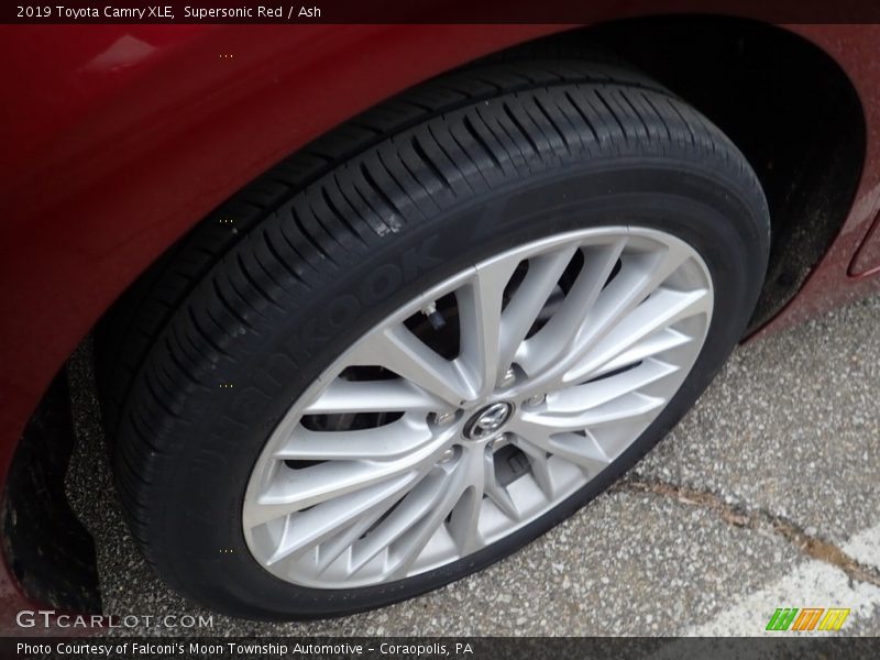 Supersonic Red / Ash 2019 Toyota Camry XLE