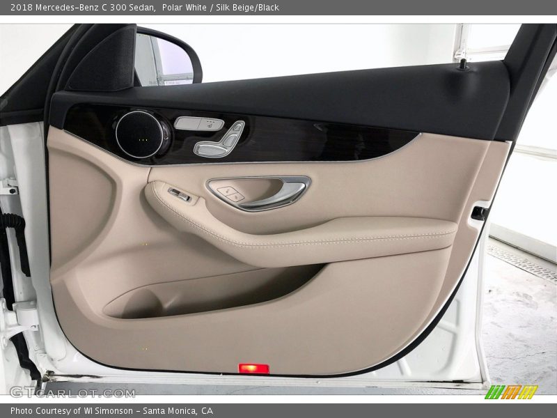 Polar White / Silk Beige/Black 2018 Mercedes-Benz C 300 Sedan