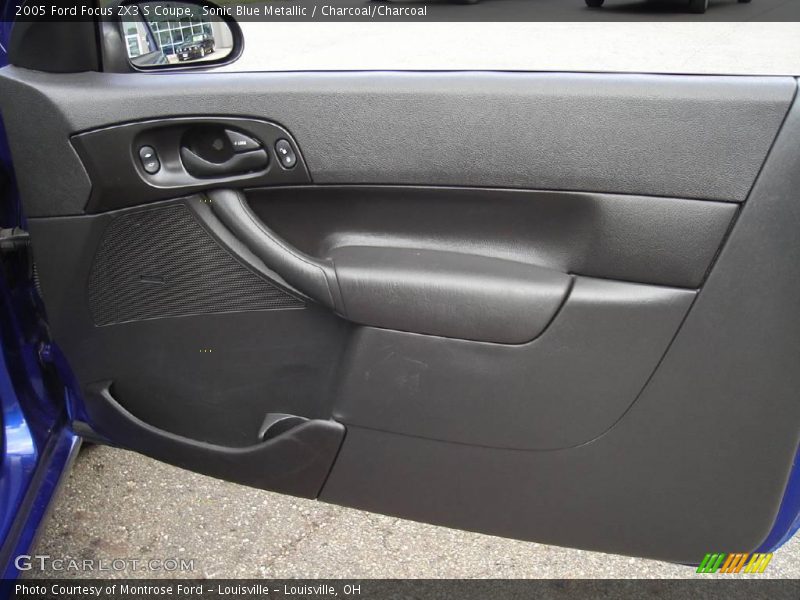 Sonic Blue Metallic / Charcoal/Charcoal 2005 Ford Focus ZX3 S Coupe