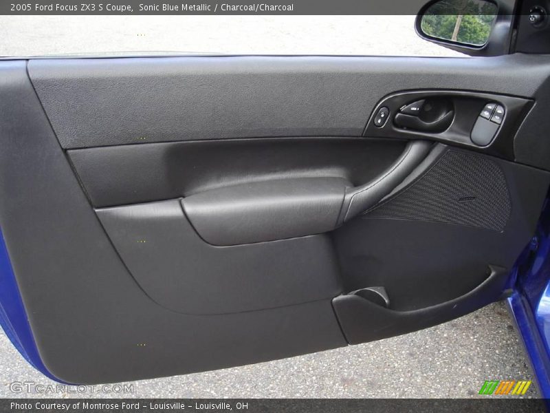 Sonic Blue Metallic / Charcoal/Charcoal 2005 Ford Focus ZX3 S Coupe