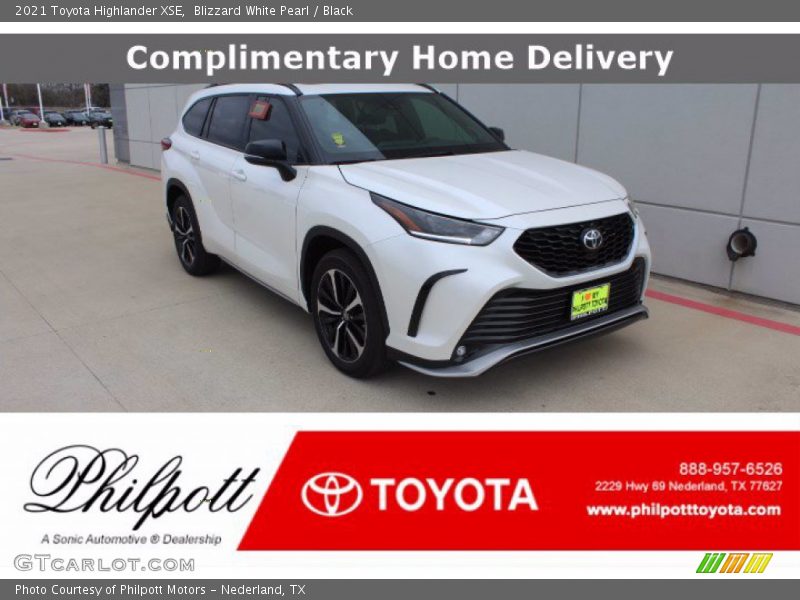 Blizzard White Pearl / Black 2021 Toyota Highlander XSE