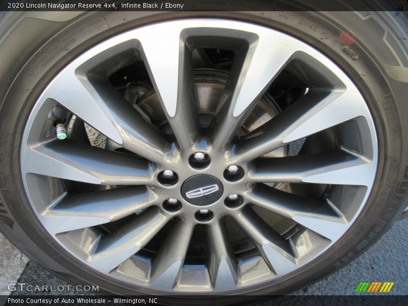 Infinite Black / Ebony 2020 Lincoln Navigator Reserve 4x4