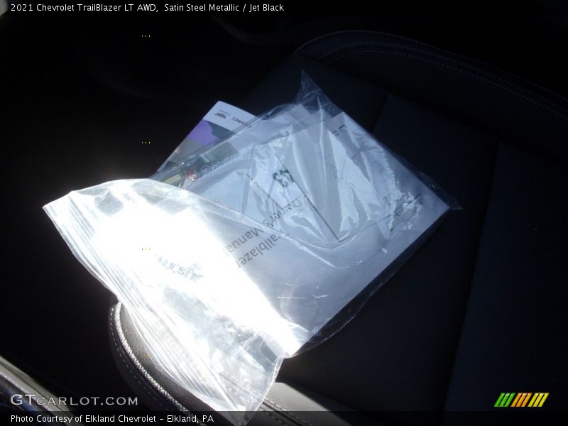 Satin Steel Metallic / Jet Black 2021 Chevrolet TrailBlazer LT AWD