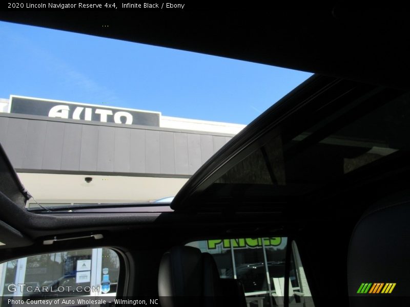 Infinite Black / Ebony 2020 Lincoln Navigator Reserve 4x4
