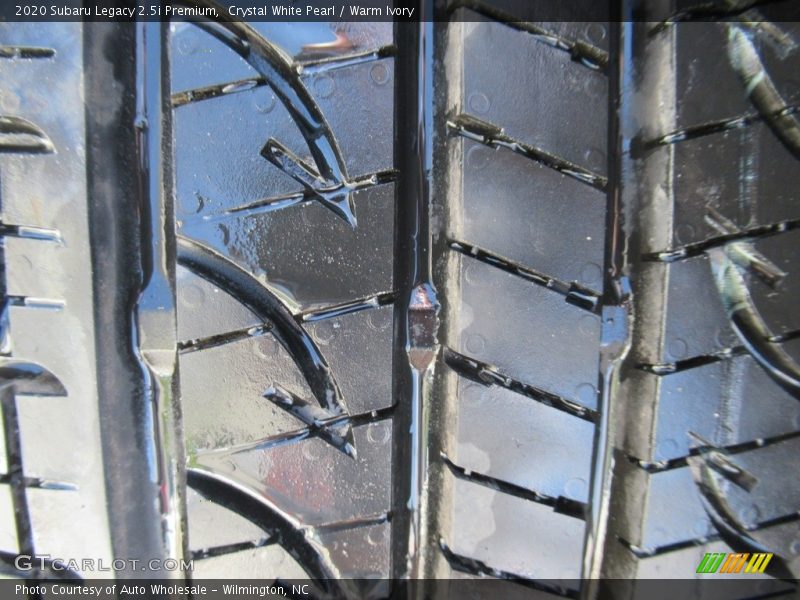 Crystal White Pearl / Warm Ivory 2020 Subaru Legacy 2.5i Premium