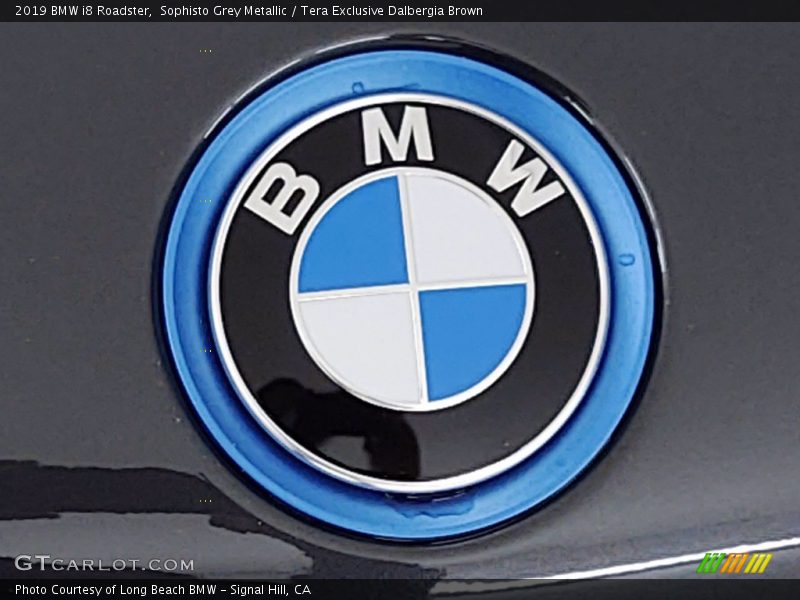 Sophisto Grey Metallic / Tera Exclusive Dalbergia Brown 2019 BMW i8 Roadster
