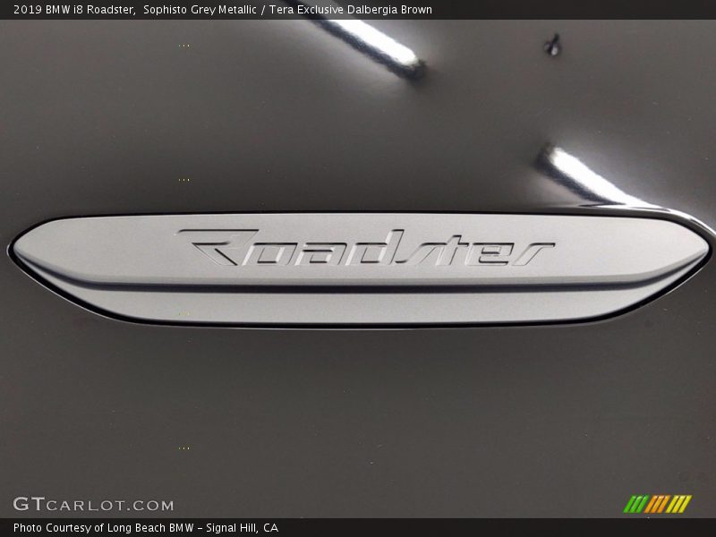  2019 i8 Roadster Logo