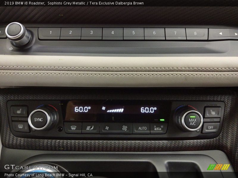 Controls of 2019 i8 Roadster