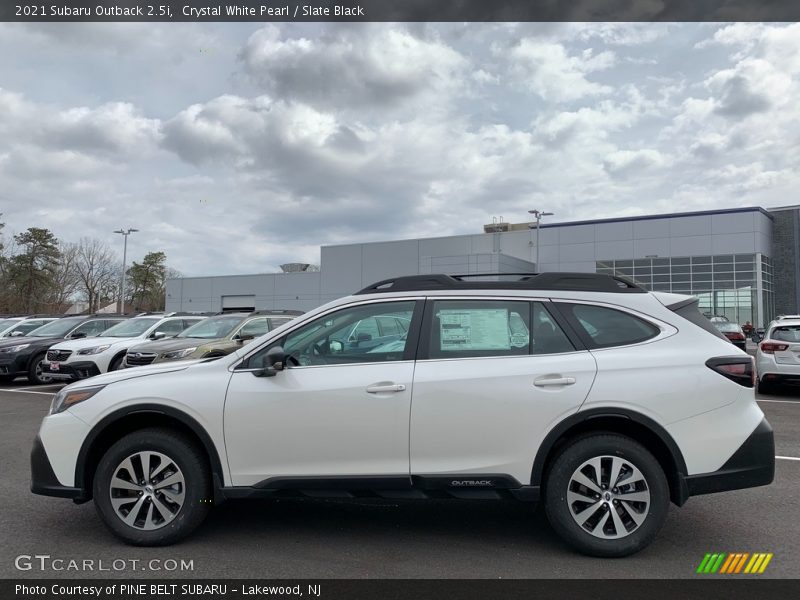 Crystal White Pearl / Slate Black 2021 Subaru Outback 2.5i