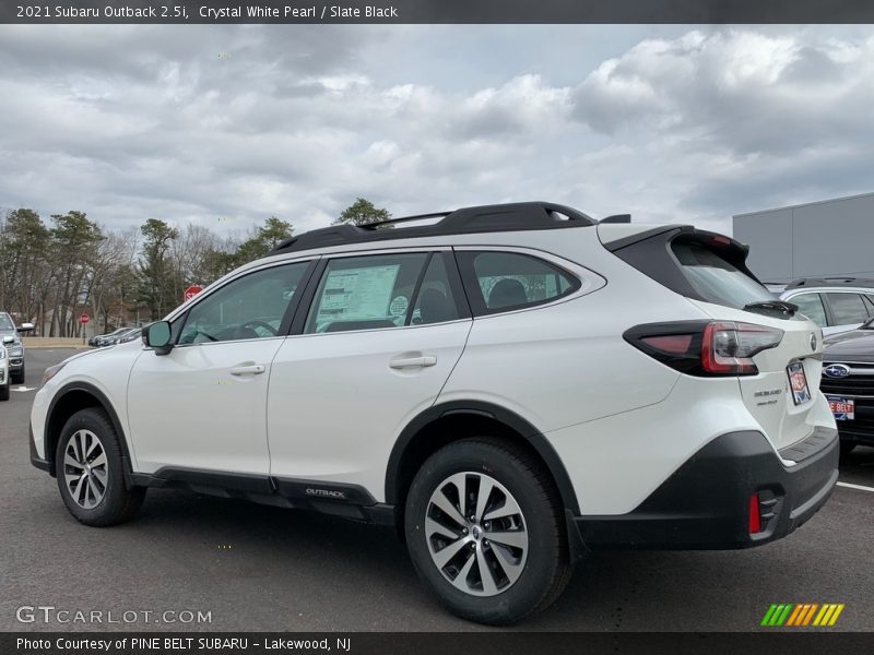 Crystal White Pearl / Slate Black 2021 Subaru Outback 2.5i
