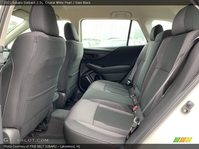 Crystal White Pearl / Slate Black 2021 Subaru Outback 2.5i