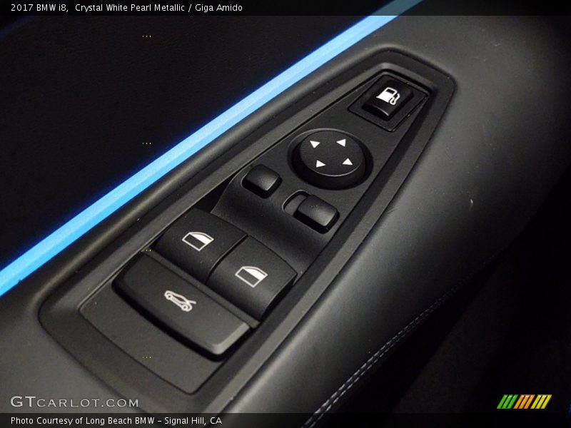 Crystal White Pearl Metallic / Giga Amido 2017 BMW i8