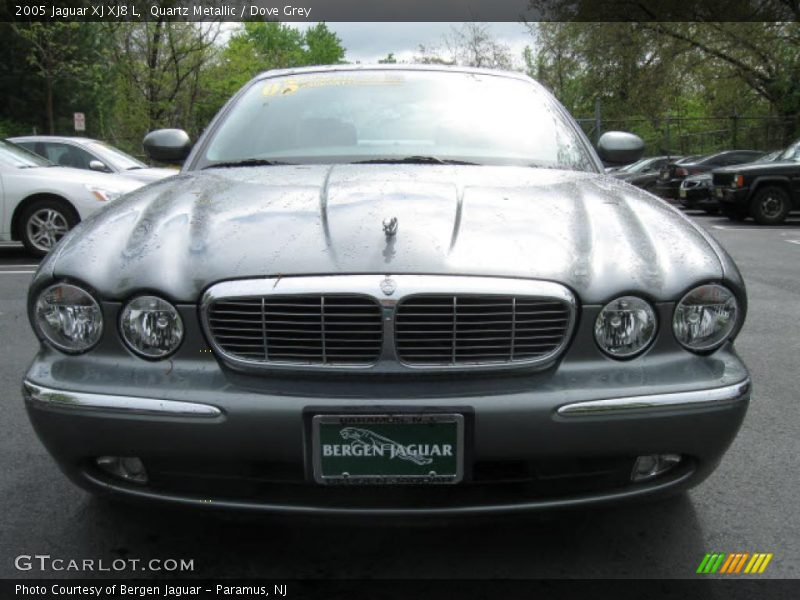 Quartz Metallic / Dove Grey 2005 Jaguar XJ XJ8 L