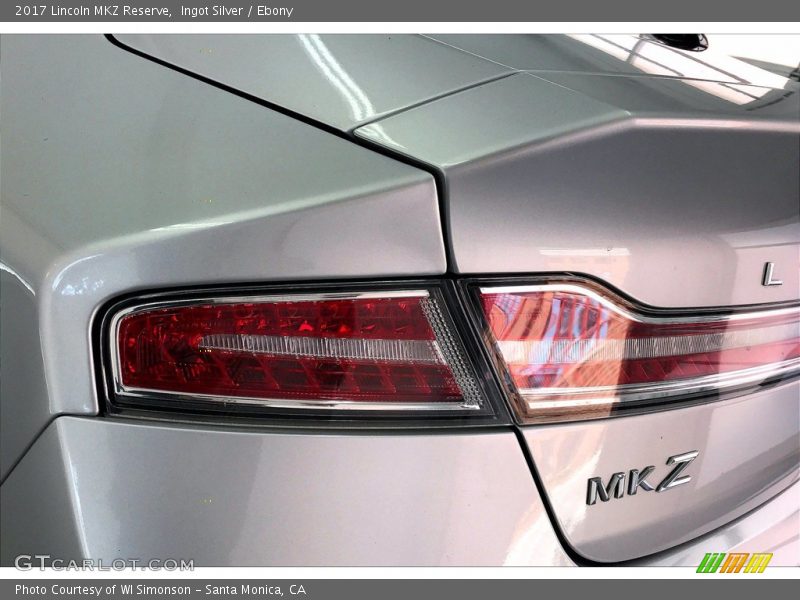 Ingot Silver / Ebony 2017 Lincoln MKZ Reserve