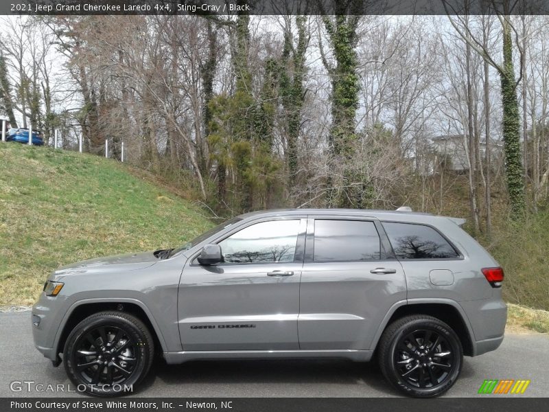 Sting-Gray / Black 2021 Jeep Grand Cherokee Laredo 4x4