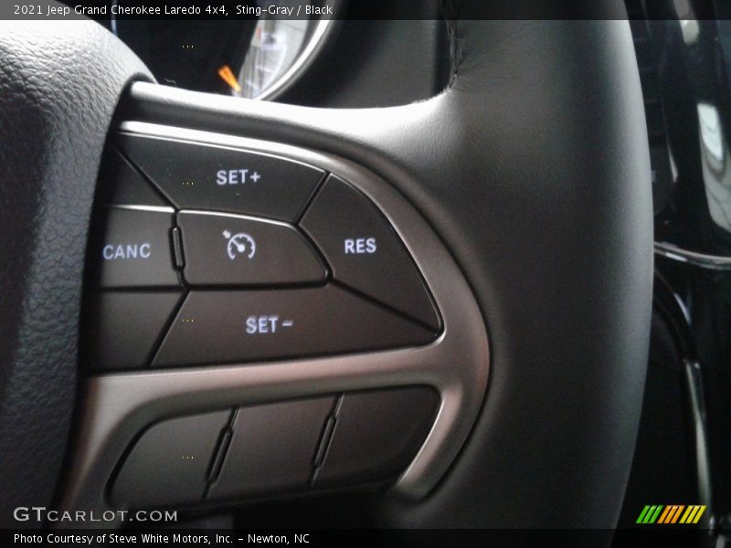 Sting-Gray / Black 2021 Jeep Grand Cherokee Laredo 4x4