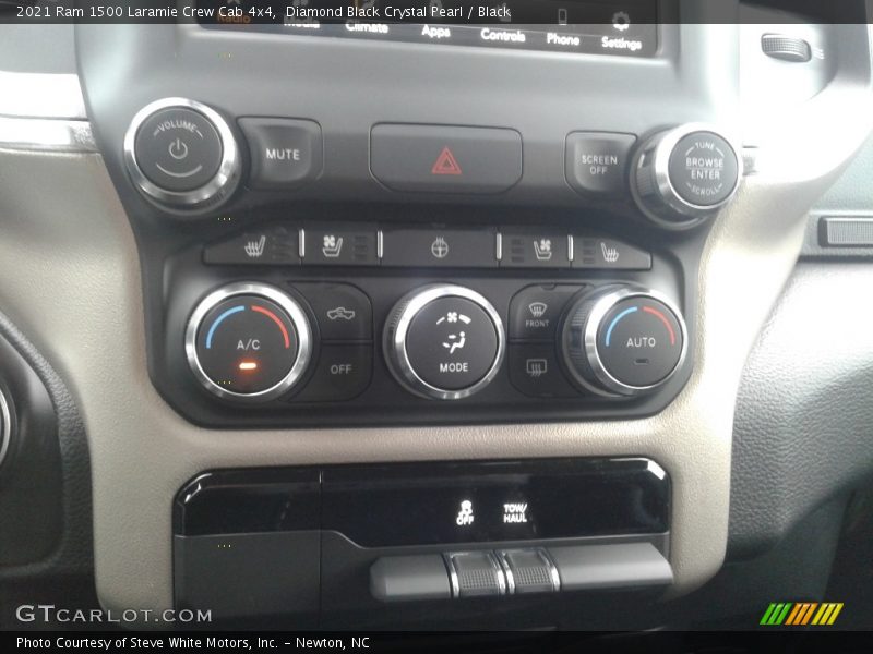 Diamond Black Crystal Pearl / Black 2021 Ram 1500 Laramie Crew Cab 4x4