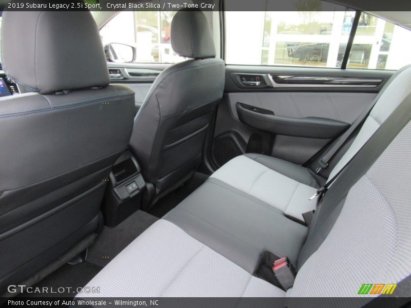 Crystal Black Silica / Two-Tone Gray 2019 Subaru Legacy 2.5i Sport