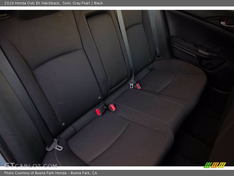 Sonic Gray Pearl / Black 2019 Honda Civic EX Hatchback