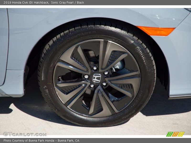 Sonic Gray Pearl / Black 2019 Honda Civic EX Hatchback