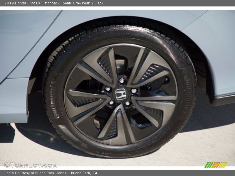 Sonic Gray Pearl / Black 2019 Honda Civic EX Hatchback