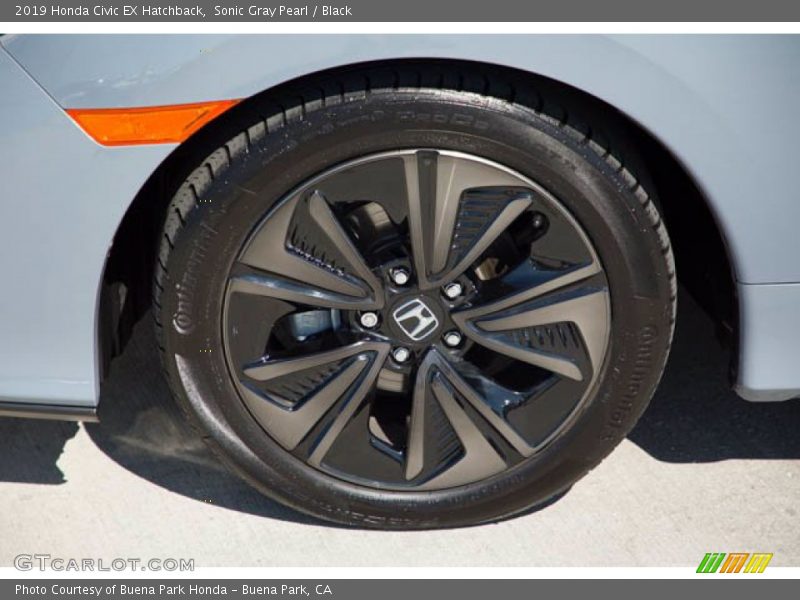 Sonic Gray Pearl / Black 2019 Honda Civic EX Hatchback